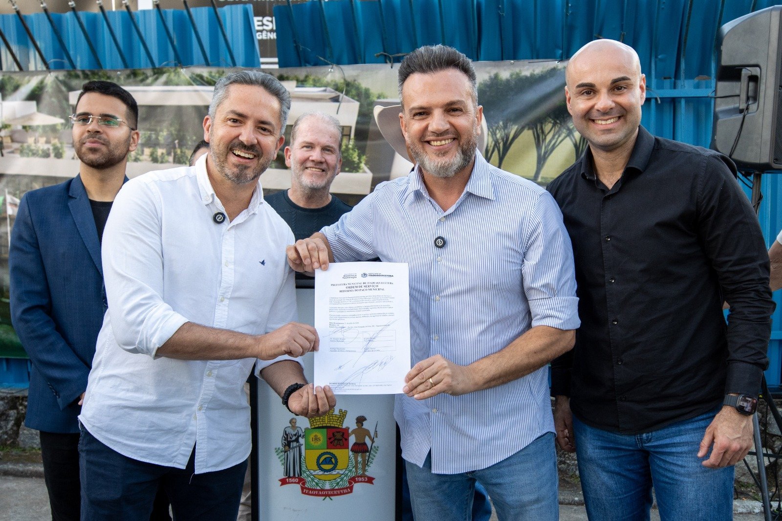 Itaquá assina ordem de serviço para reforma e ampliação do paço municipal